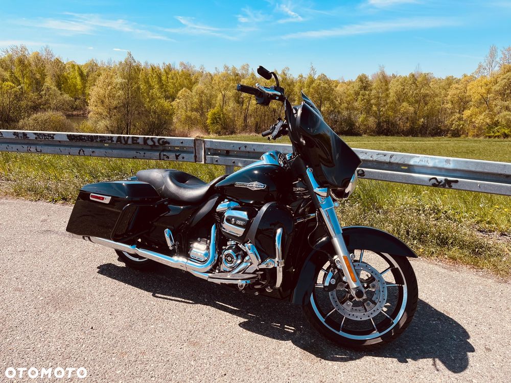 Harley-Davidson Touring Street Glide - 1