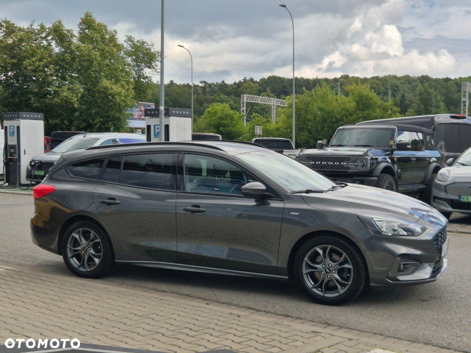 Ford Focus - 8