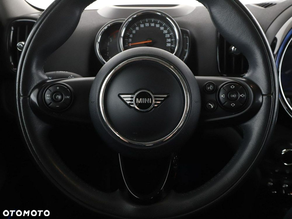 MINI Countryman Cooper D ALL4 - 21