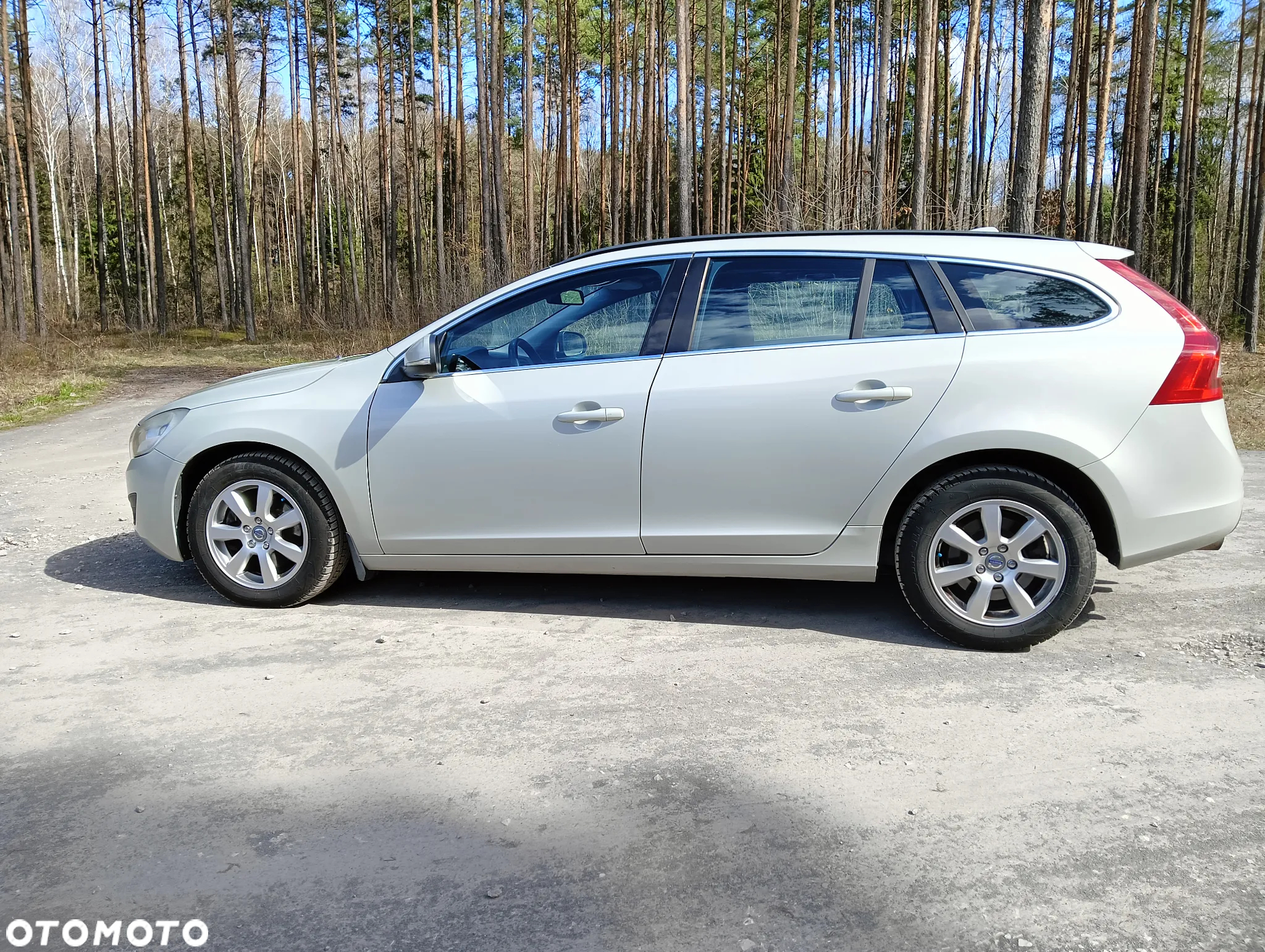 Volvo V60 D3 Summum - 29