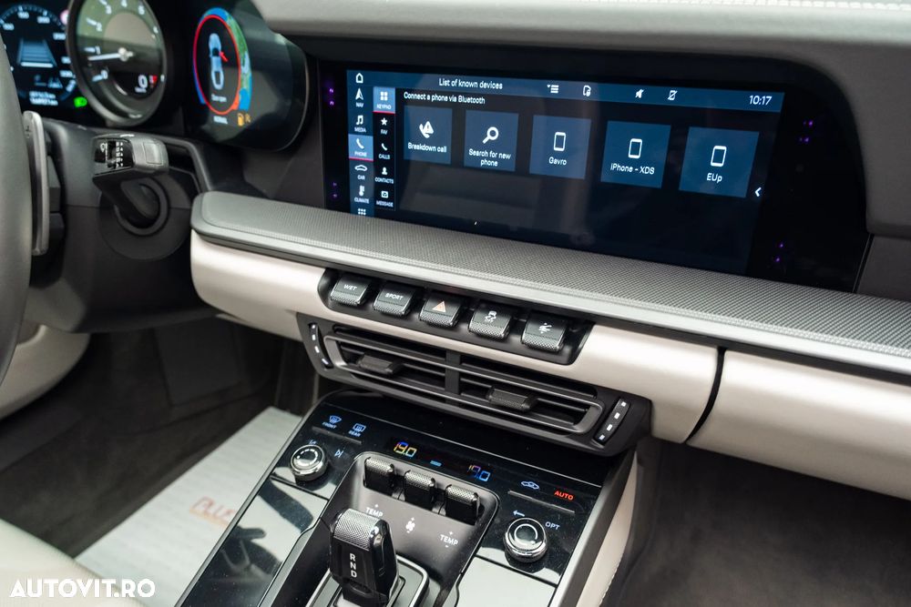 Porsche 911 Carrera 4S - 35