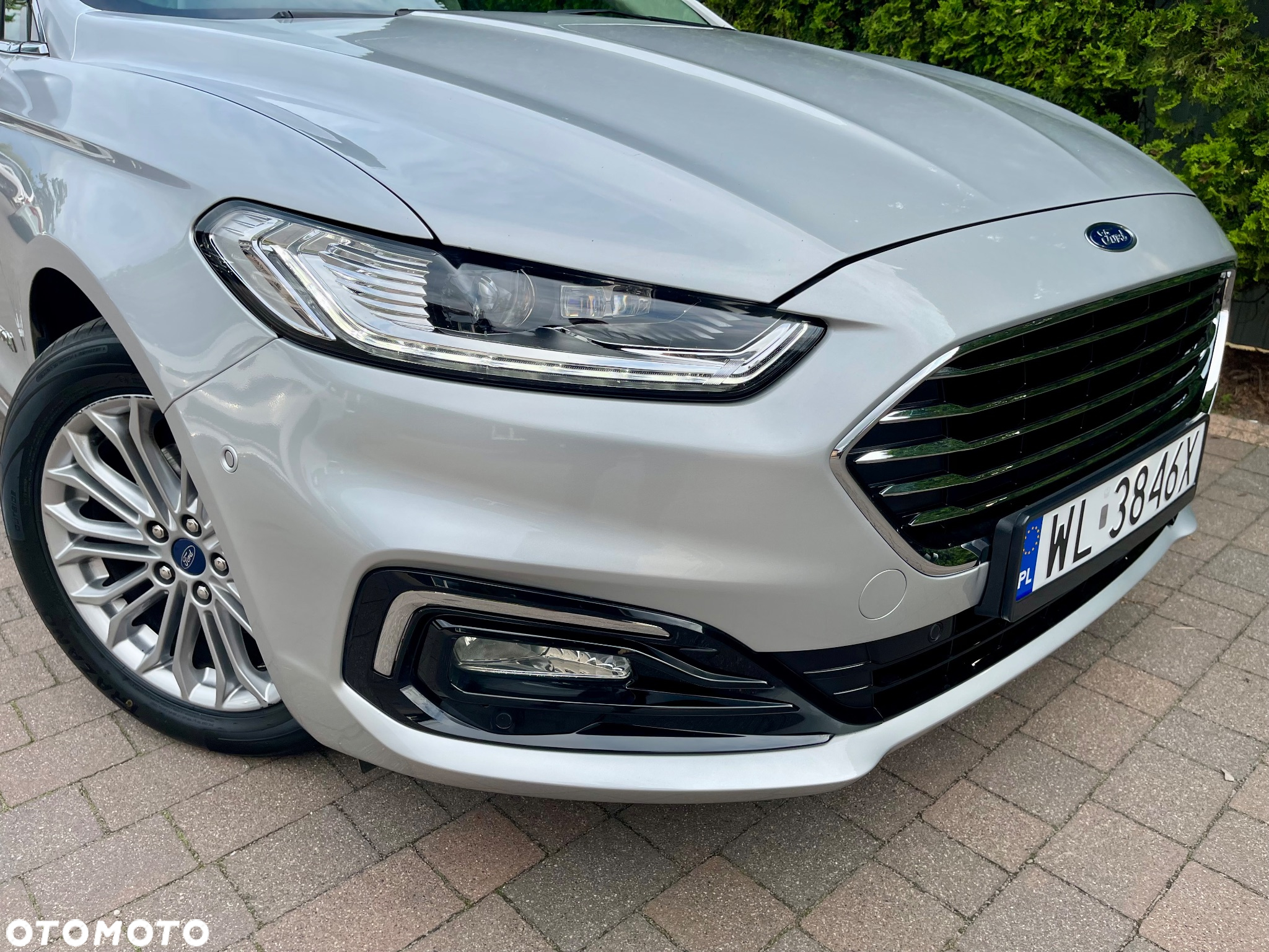 Ford Mondeo 2.0 Hybrid Titanium - 34