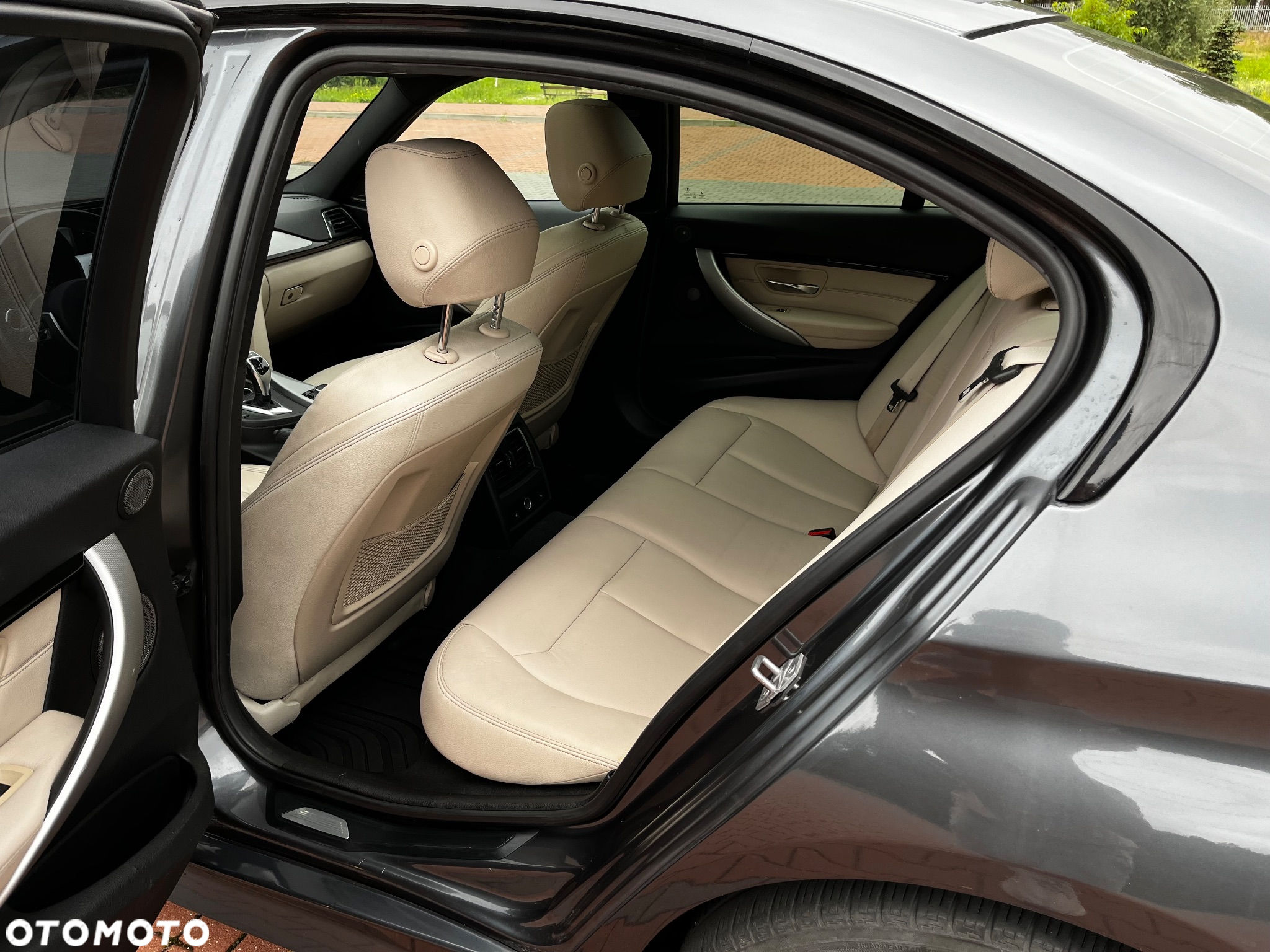 BMW Seria 3 328i xDrive - 12