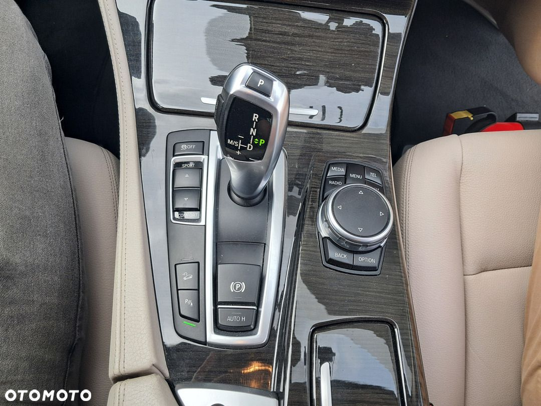 BMW Seria 5 520d xDrive Luxury Line - 15