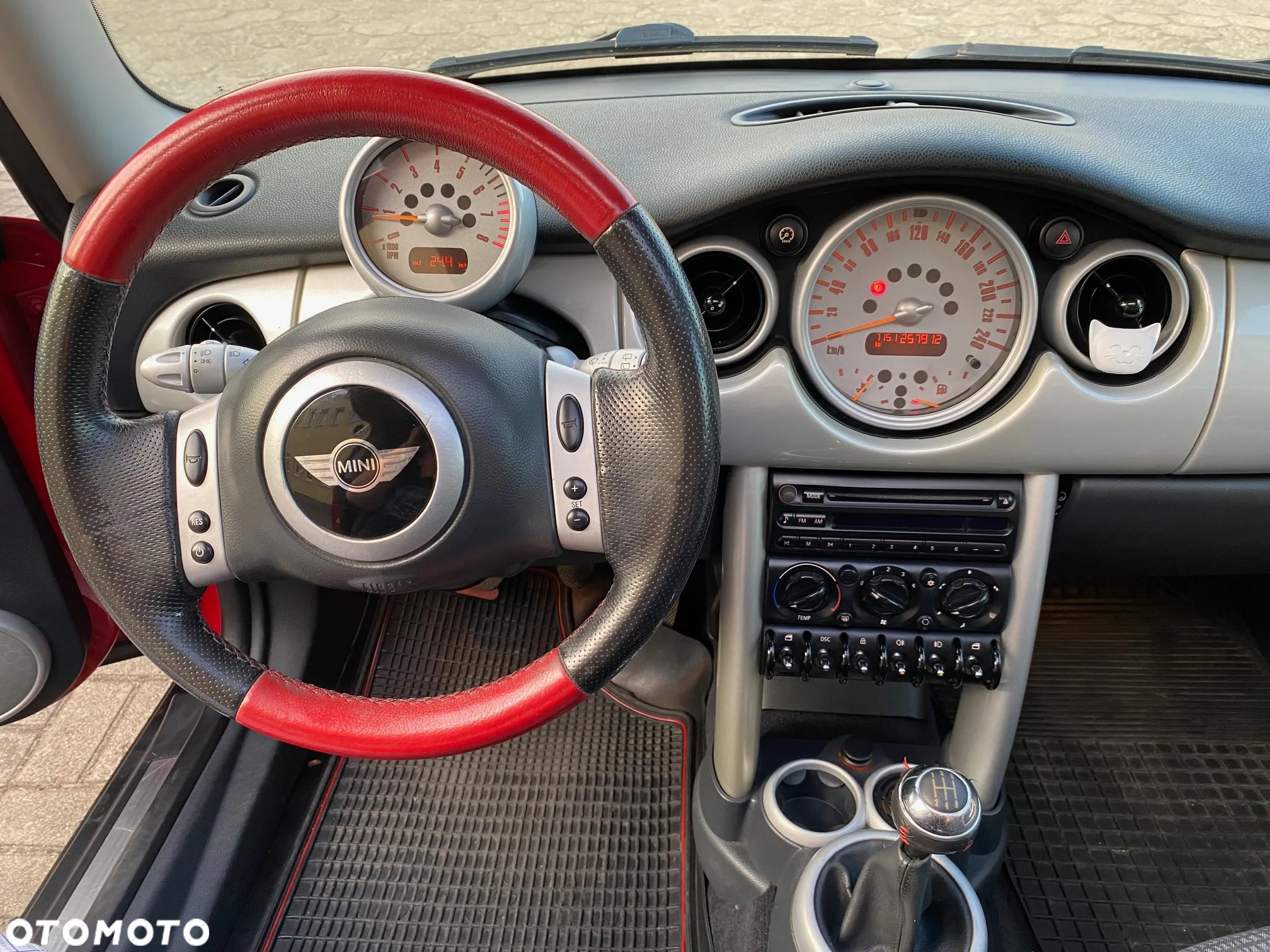 MINI Cooper Standard - 8