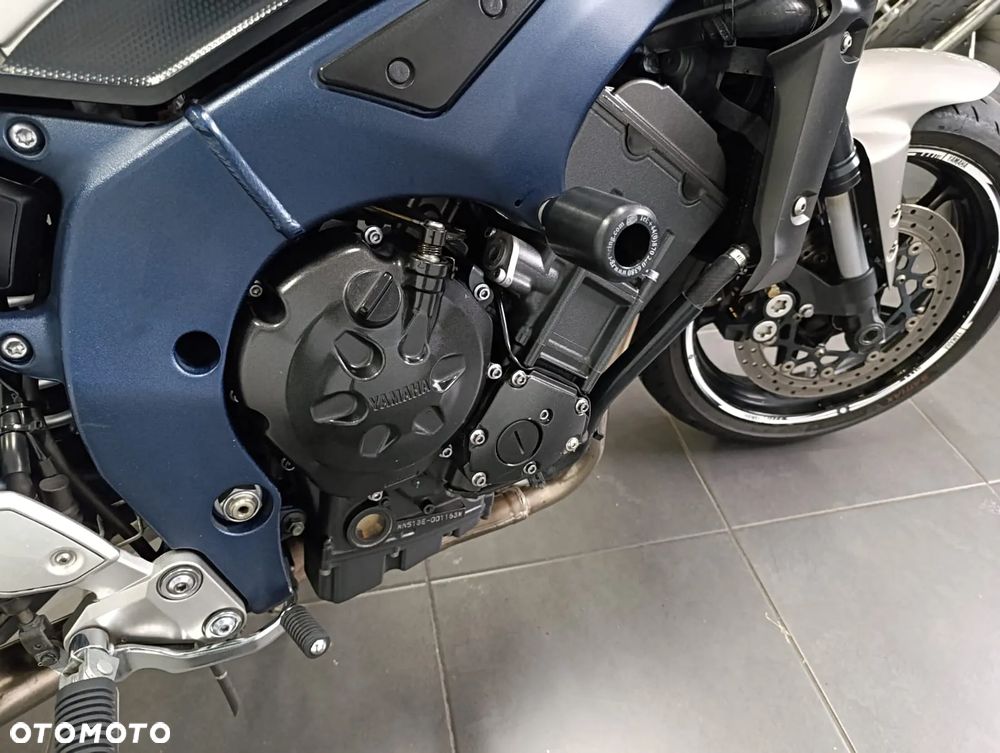Yamaha FZ - 19