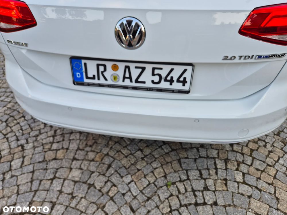 Volkswagen Passat - 17