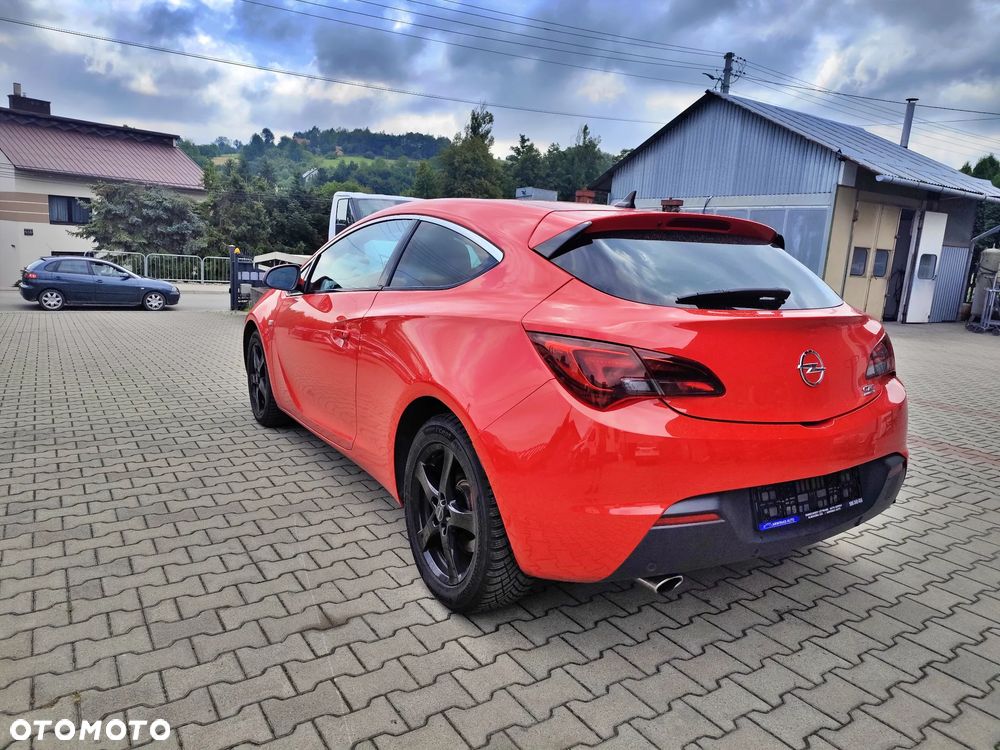 Opel Astra 1.6 Turbo Edition - 10