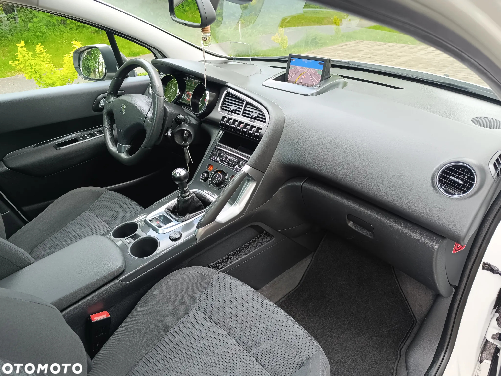 Peugeot 3008 1.6 HDi Active - 32