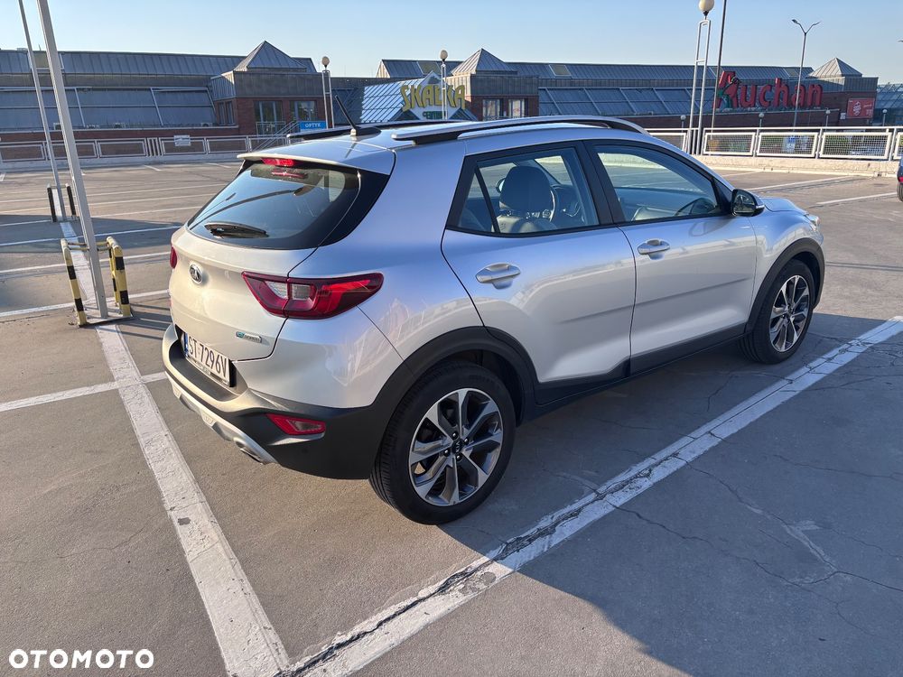 Kia Stonic 1.0 T-GDI MHEV L - 6