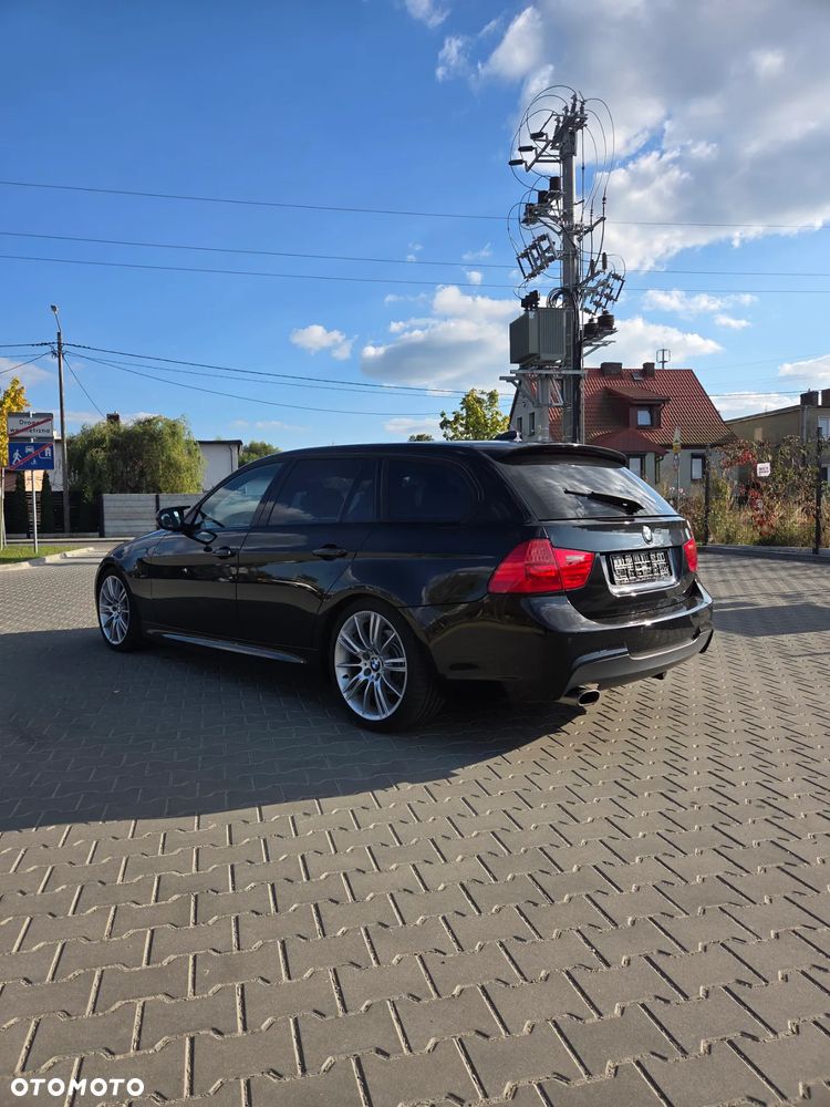 BMW Seria 3 320d DPF Touring - 3