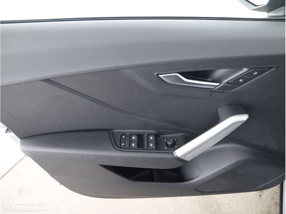 Audi Q2 35 TFSI Advanced S tronic - 9