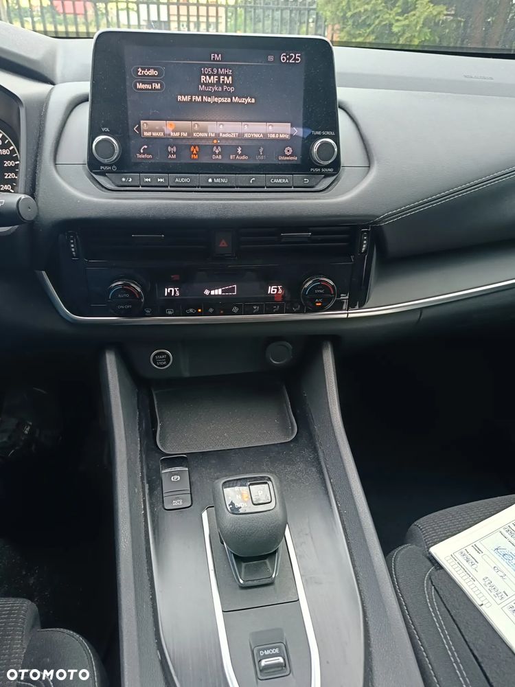 Nissan Qashqai 1.3 DIG-T MHEV Premiere Edition Xtronic - 20