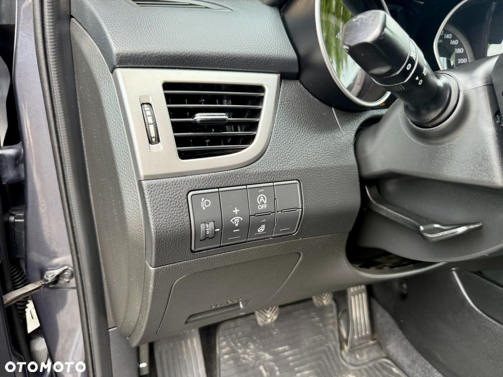 Hyundai i30 i30cw 1.6 CRDi Intro Edition - 22