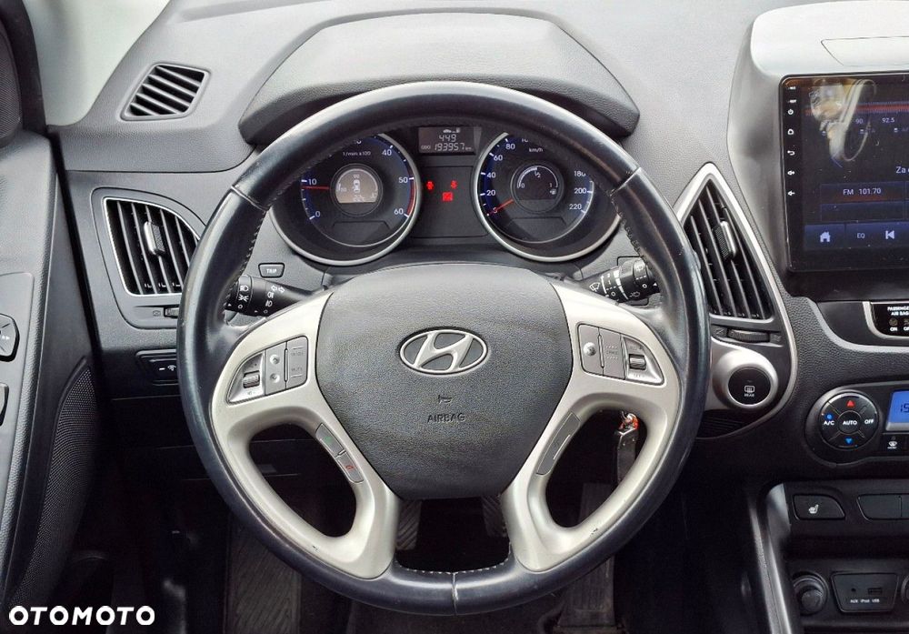Hyundai ix35 - 24