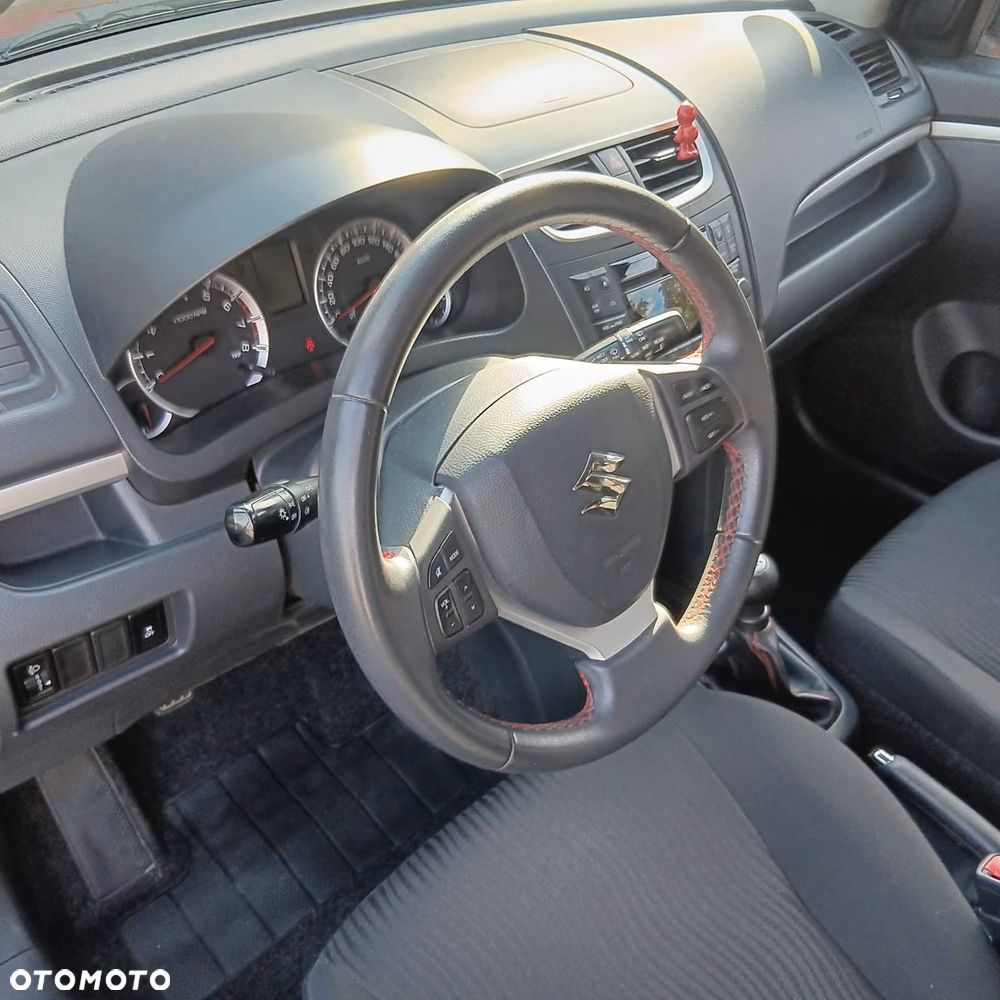 Suzuki Swift - 8