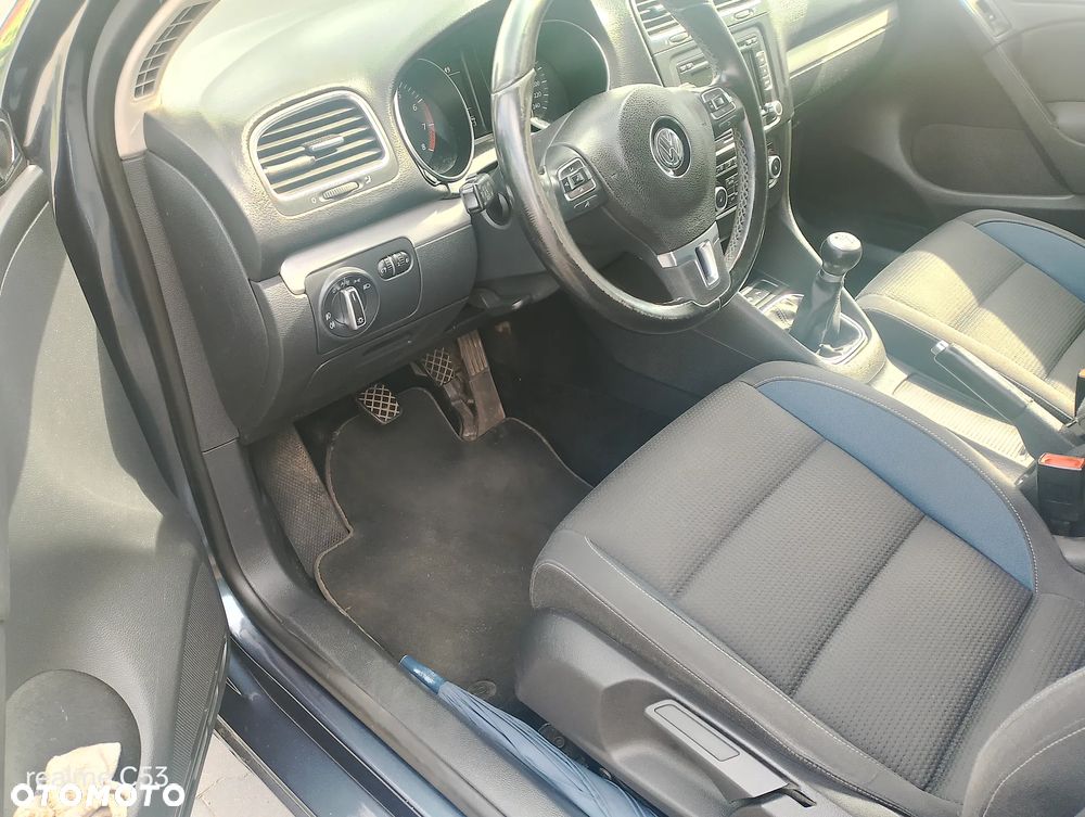 Volkswagen Golf - 10