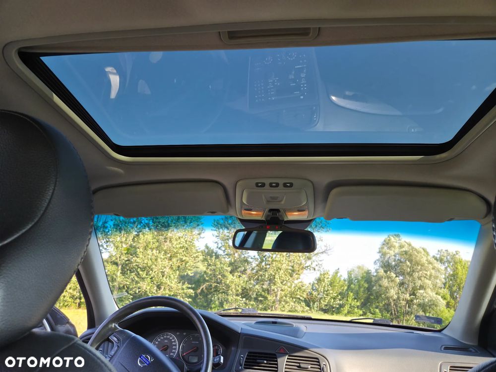 Volvo XC 70 D5 AWD Automatik - 11