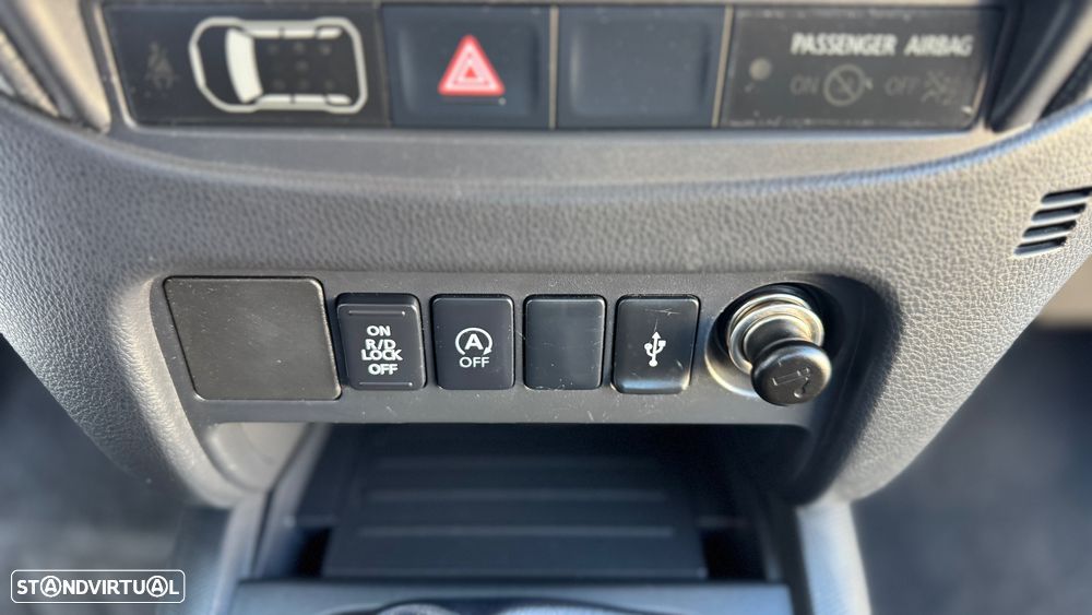 Mitsubishi L-200 Fiat Fullback 2.4 TD C/ 3 Lugares - 22