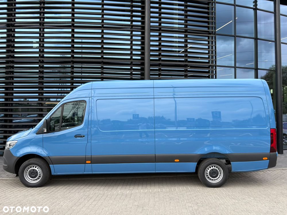 Mercedes-Benz Sprinter - 4