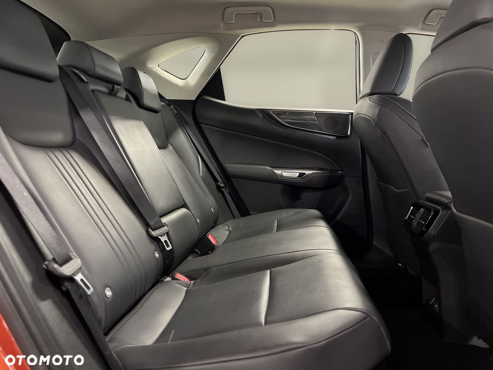 Lexus NX 350h Business AWD - 13