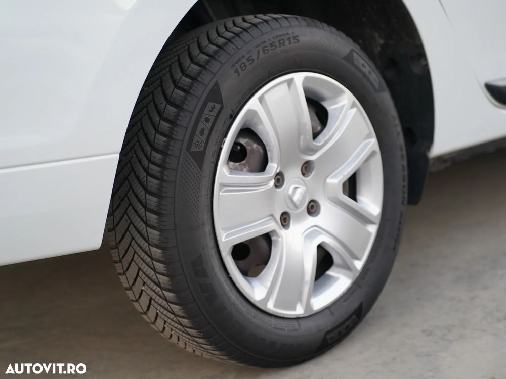 Dacia Logan MCV 0.9 TCe 90 CP Laureate - 32