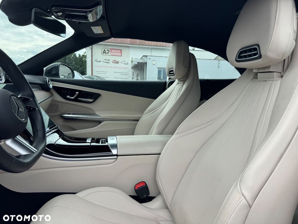 Mercedes-Benz CLE 200 4Matic 9G-TRONIC Edition AMG Line - 31
