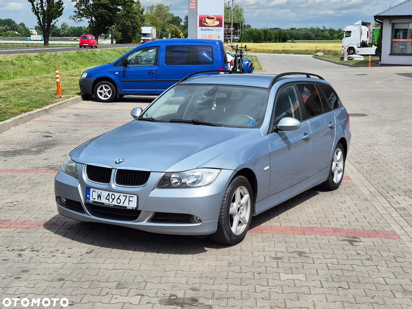 BMW Seria 3 320i Touring - 2