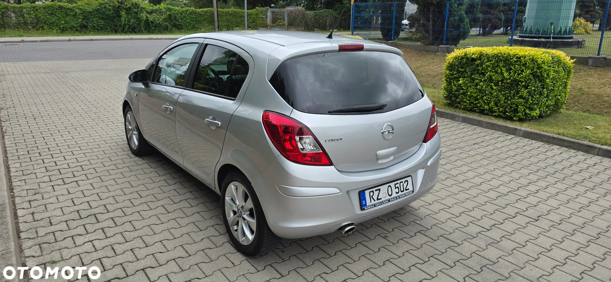Opel Corsa 1.4 16V Edition 150 - 4
