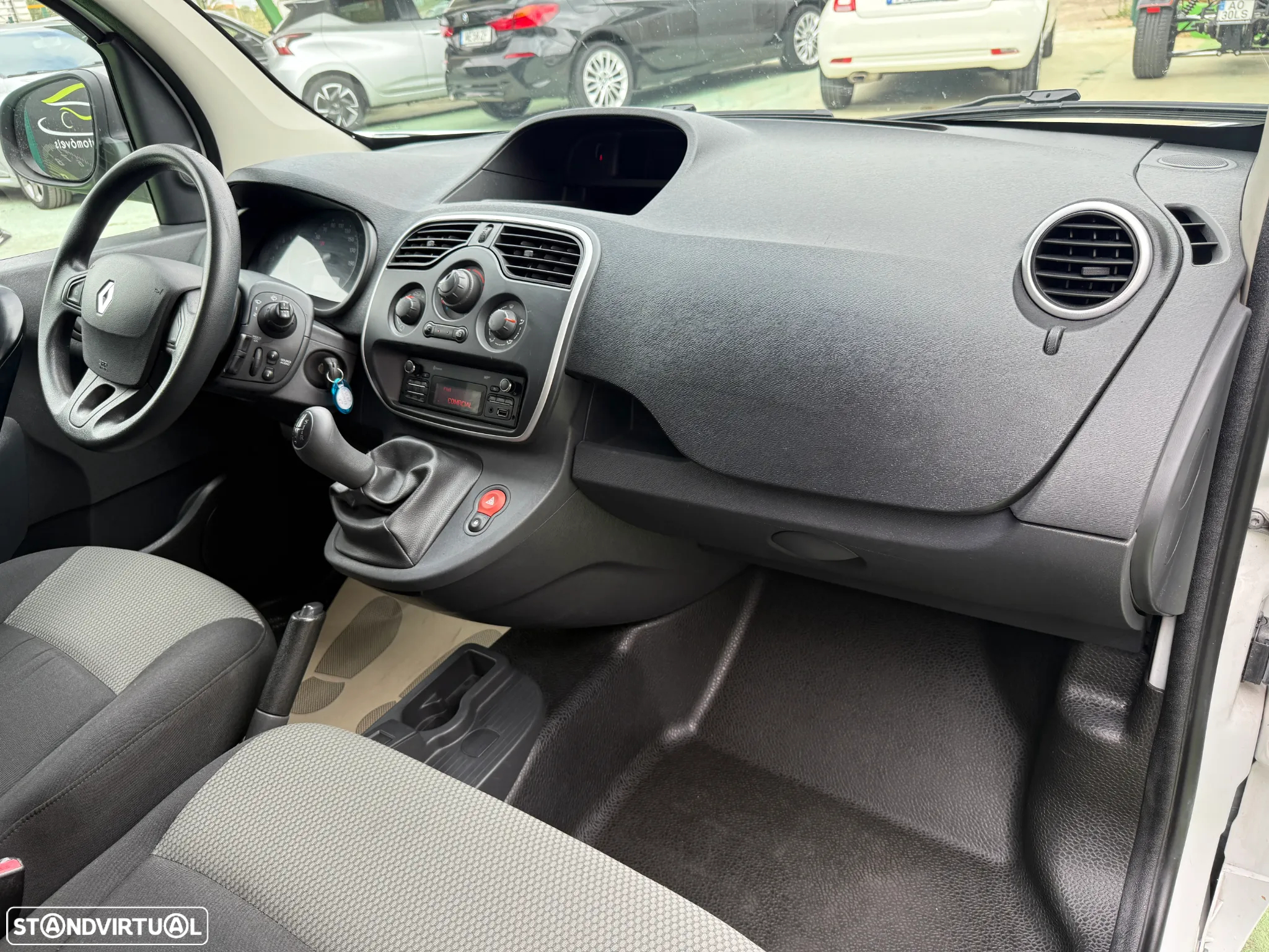 Renault KANGOO 3L - 19