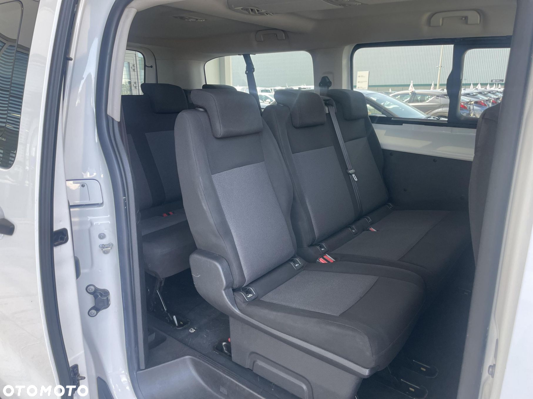 Toyota ProAce - 10