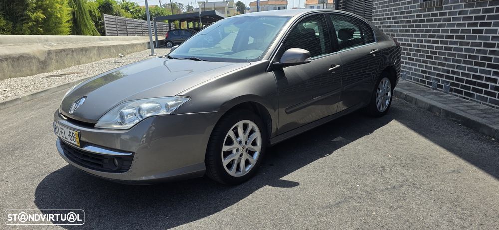 Renault Laguna 2.0 dCi Dynamique Luxe - 2