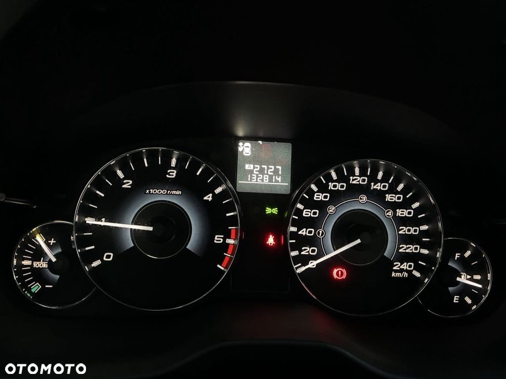 Subaru Legacy - 16