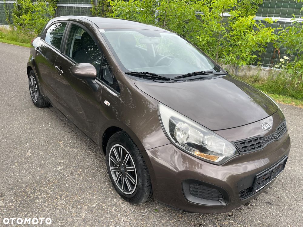 Kia Rio 1.2 Attract - 2