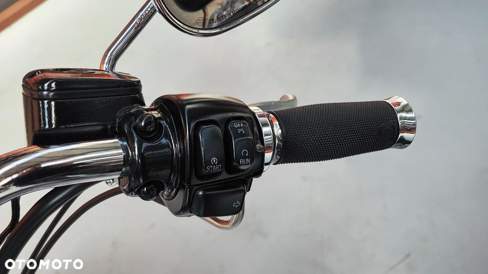 Harley-Davidson Softail Heritage Classic - 29