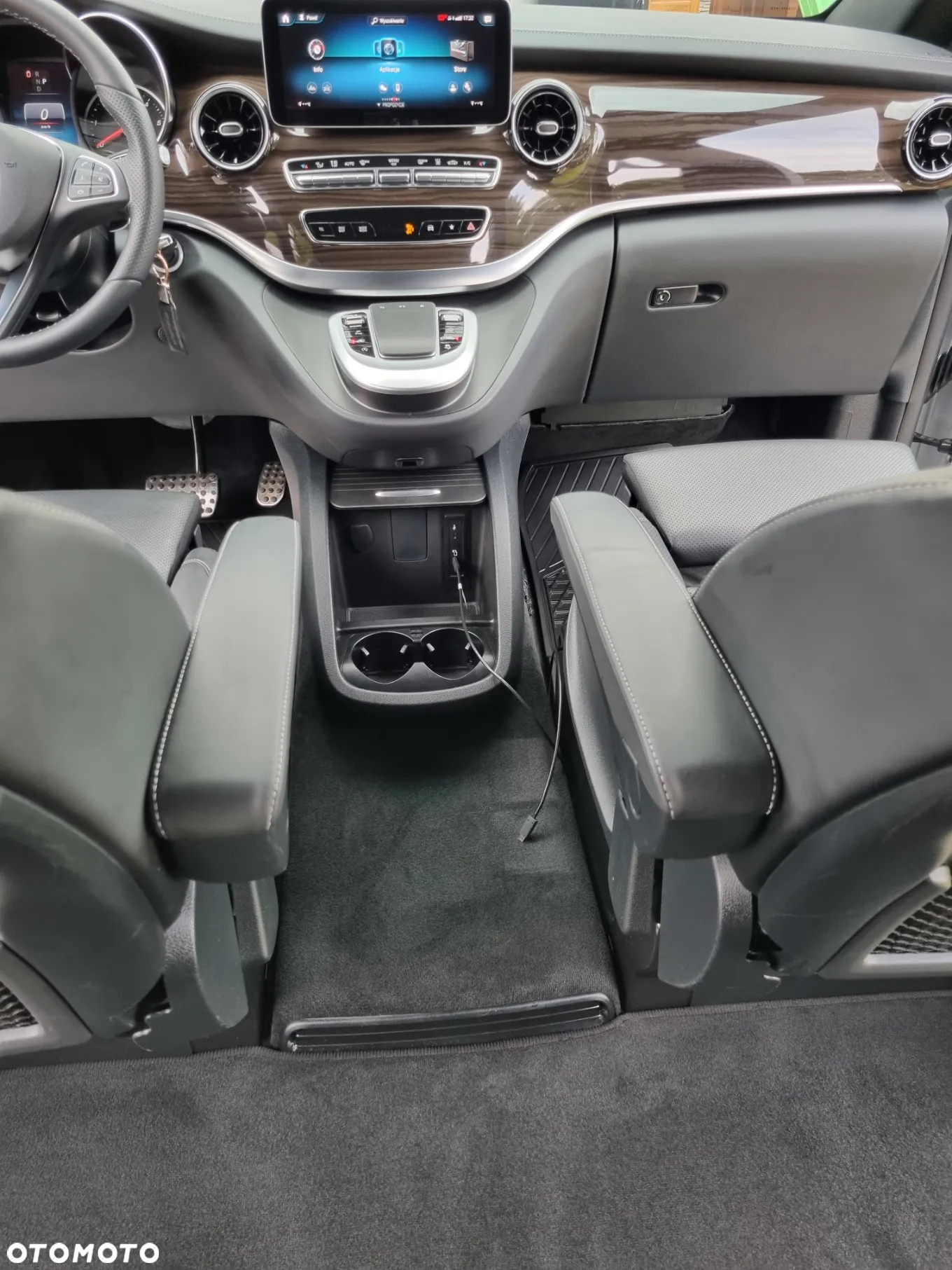 Mercedes-Benz Klasa V 300 d 4-Matic 9G-Tronic (d³ugi) - 11