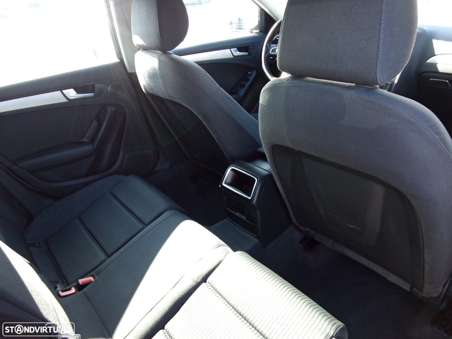 Audi A4 Avant 2.0 TDI Advance - 17