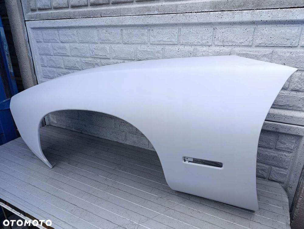 Porsche 928 Błotnik Przedni Lewy - 3