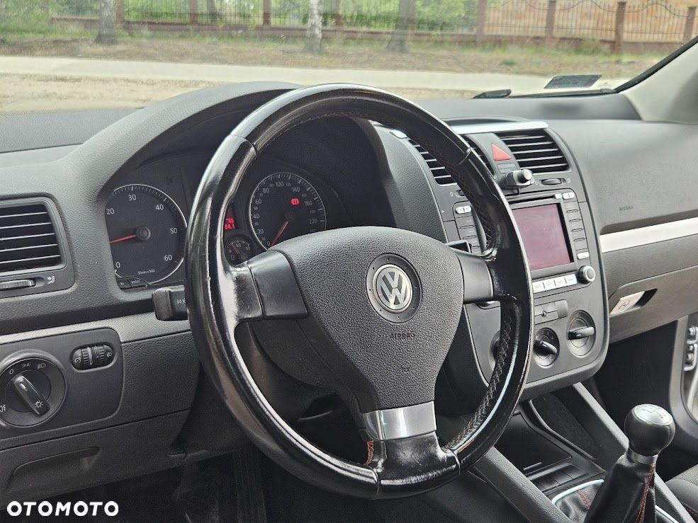 Volkswagen Golf 1.9 TDI Sportline - 9