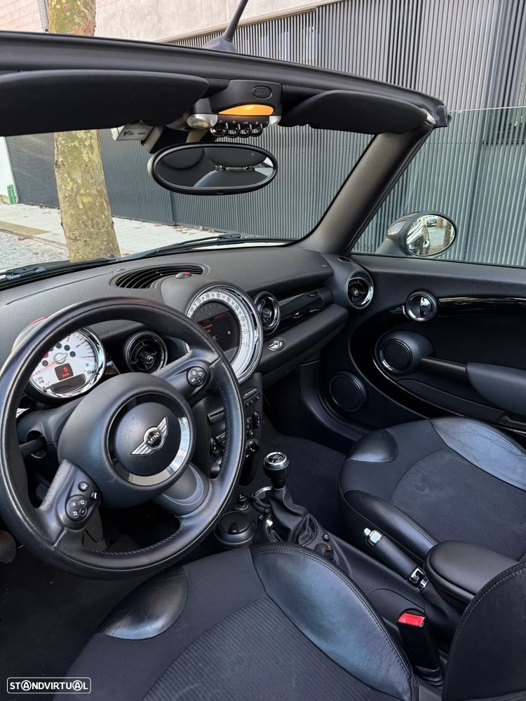 MINI Cabrio Cooper D - 14