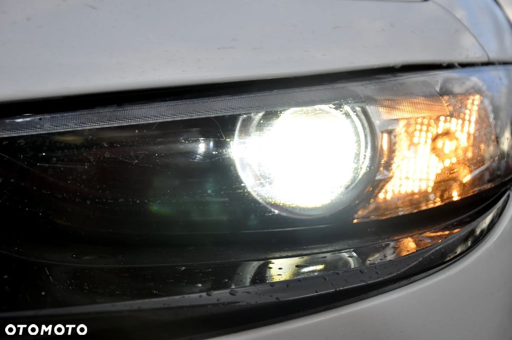 Mazda 3 e-SKYACTIV-G 2.0 M HYBRID 150 HOMURA - 23