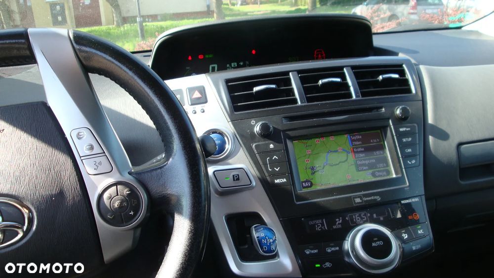 Toyota Prius+ 1.8 HSD Active - 27