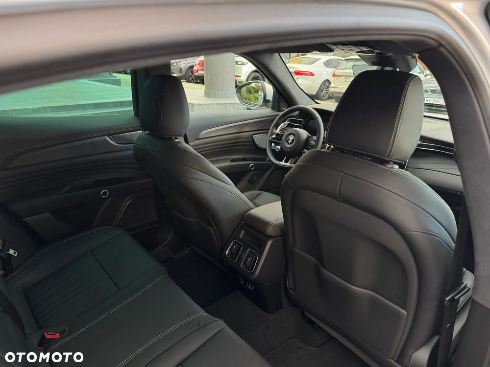 Maserati Grecale mHEV GT - 13