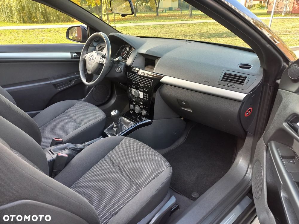 Opel Astra 1.8 Edition 111 Jahre - 16