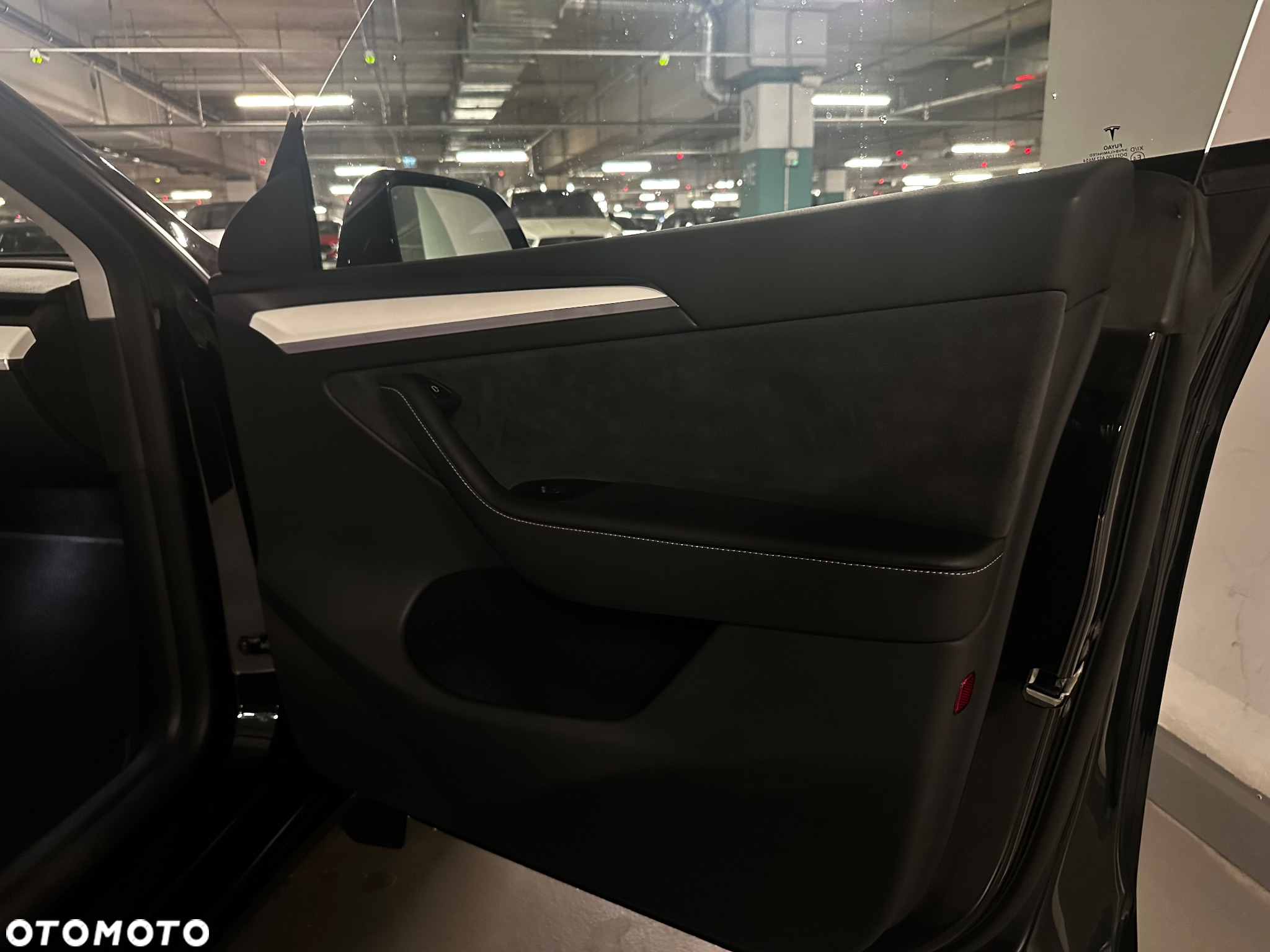 Tesla Y Long Range AWD - 20