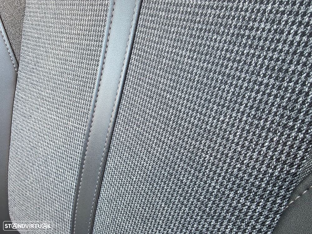 Peugeot 3008 1.2 PureTech Allure Pack - 20