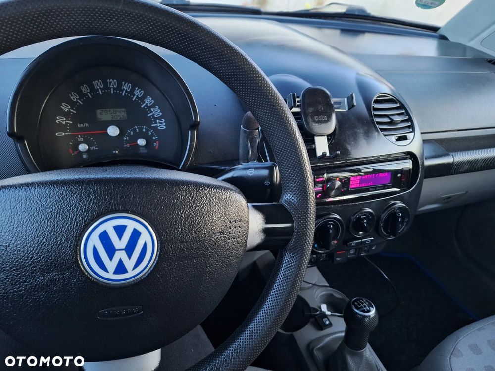 Volkswagen New Beetle 2.0 - 13