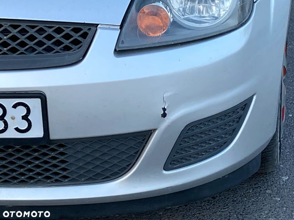 Ford Fiesta 1.3 Ambiente - 12