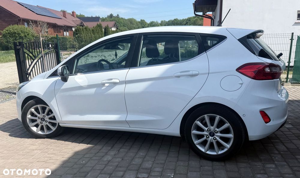 Ford Fiesta 1.0 EcoBoost S&S TITANIUM - 10