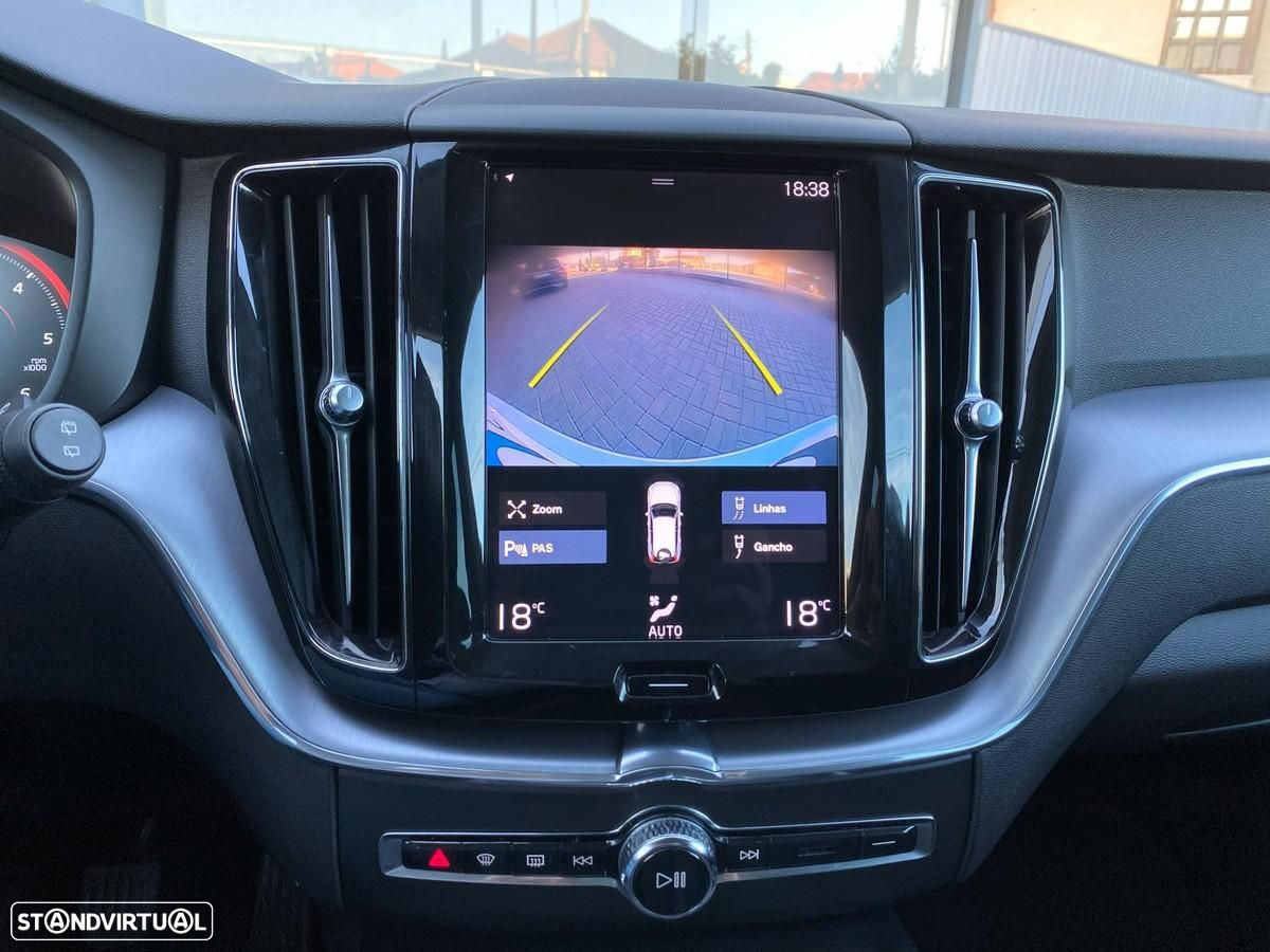 Volvo XC 60 2.0 D4 Momentum Plus - 21